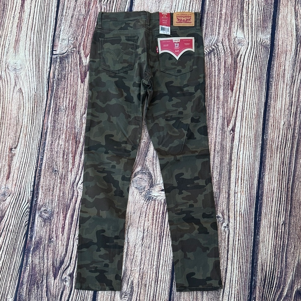 Levi's Kids Camouflage Jeans - Picture 4 of 7
